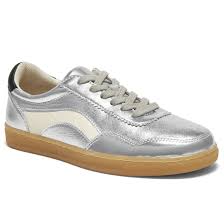 Shoe-Inn: Upscale Designer Women's Shoes and Accessory Boutique