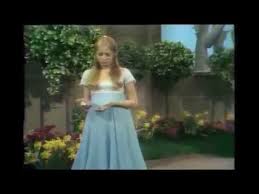 Fairy tales, the muppets, and this is a list to help me keep track on my quest to watch every single frog related movie in… Tales From Muppetland The Frog Prince 1971 Clip Youtube