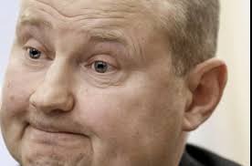 Кандидат у депутати обласної ради від партії «слуга народу» Pohishennyj Iz Moldovy Ukrainskij Sudya Nikolaj Chaus Nashelsya V Sele Mazurovka On Sam Prishel V Selsovet