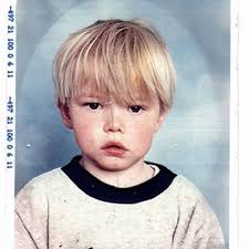 Who generally works in only english movies or series. Charlie Heaton Bio Age Height Nationality Body Measurement Career