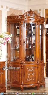 Reviews (0) rumah yang lebih nyaman tentu saja didalamnya harus tersedia semua kebutuhan akan barang furniture. Jual Lemari Hias Sudut Jati Ukir Klasik Papandayan Murah