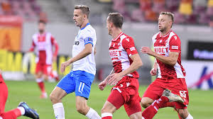 Fotbal club uta arad (romanian pronunciation: Foto Dinamo Surprinde Echipament De Joc Neobisnuit Pentru Meciurile Din Deplasare