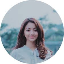 Poppy bunga yang tak lain tante dari glenca chysara membongkar sifat asli dari pemeran elsa ikatan cinta tersebut. Glenca Chysara Whois