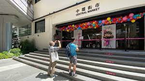 2 days ago · 中環街市將於明日中午12時半開啟首階段試營，第二階段工程預計最早於明年第二季完成。重啟後的中環街市，將與h18、h6 conet、大館和元創方等歷史特色景點連接，營造具歷史文化特色的「文化三角」和「社區三角」，發揮協同效應，構建跨項目社區空間。 Ysu94y9h2gegom