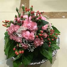 Jika tiada sirih junjung ini maka tidak sempurna rasanya satu dulang hantaran itu kerana adat ini telah diamalkan sejak turun temurun lagi. Himpunan Sirih Junjung Moden Tip Memastikan Ia Kekal Segar Pesona Pengantin