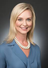 Kelly Schrader's Instagram, Twitter & Facebook