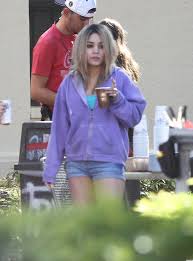 Opting for a wig or a weave is a great way to give yourself a. Vanessa Hudgens Blonde Hair Is Unnerving Us Photos Huffpost Life