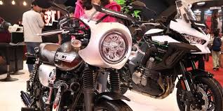 Antara kereta dan motor manakah yang lebih tua. Honda Yamaha Suzuki Dan Kawasaki Siapa Yang Paling Tua Otosia Com