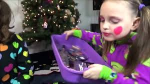 Bad baby victoria and annabelle dailymotion. Crying Baby Daddy Bad Baby Dress Up Makeup Fail Victoria Annabelle Freak Daddy Toy Freaks World Video Dailymotion
