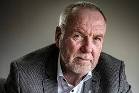 Nederlandse commandant over Chora: 'Ik heb besluiten genomen die veel  mensenlevens hebben gekost'