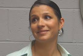 Cheatham County deputy coming off knee surgery captures wanted man