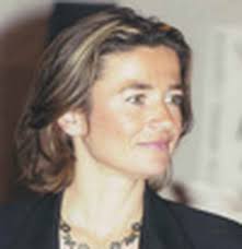 Constance MENARD, 57 ans (BALLAN MIRE, PORTO VECCHIO, SAUMUR)