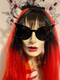 Hollywood Glamour Cats Eye Wing Rimmed Retro Hot Rod Vampire Goth Diva  Sunglasses Shades High Gloss Bitch Bat Black Fantastic Festival Eyes