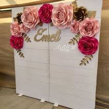 Large paper flowers and giant paper rose templates with tutorials, diy paper flower wall wedding backdrop, christmas gift. Wedding Party Decorations Giant Paper Flowers 28 Ideas For 2019 Paper Flower Backdrop Paper Flower Decor Paper Flowers