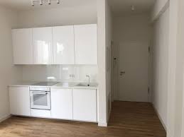 Ich bin 25 jahre alt und suche zusammen mit meinem hund eine wohnung ich werde voraussichtlich ab 1.09.21 anfangen zu arbeiten weshalb. 2 Zimmer Wohnung Zu Vermieten Aischbachstrasse 4 72070 Tubingen Tubingen Kreis Mapio Net