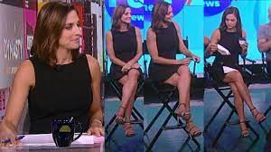 High heels are a type of shoe in which the heel is significantly higher off the ground compared to the toes. Paula Faris 10 07 2017 Youtube