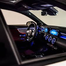 Hort Auf Jedes Kommando Die Neue Mercedes Benz A Class Mit Mbux Mbphotocredit Basfransenphotography Mbsocialc Mercedes Classe A Voiture Vehicule De Luxe