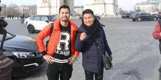 Raffi memang berencana akan mengunjungi merry ke kampung halaman. Merry Asisten Raffi Ahmad Berhenti Pulang Kampung Ini Aktivitas Pertamanya Kapanlagi Com