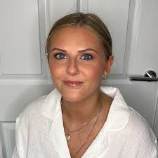 My beautiful sister 😍 videos don't lie 👏🏼🍯#plouisetakeover7days  #makeupformentalhealth #plouisetakeover #makeupartist #makeuptutorial  #makeuplooks #makeupbyjodlockdownchallenge #makeupvideo #makeupartist  #sheffieldmua #sheffieldmakeup ...