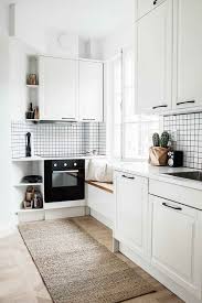 Simple kitchen in neutral tones. I1 Wp Com Homemydesign Com Wp Content Uploads 2