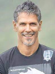 Milind soman is an indian supermodel, actor, film producer, and fitness promoter who is often regarded as the first male. This Is How Milind Soman Manages To Look So Young At 55 Gm Newshub