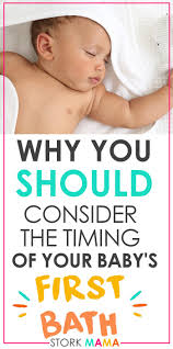 Get safety tips, and learn how to prepare for baby's bath, how often to bathe baby, and how to clean the what facts should i know about bathing babies? Delay Baby S First Bath 10 Important Reasons You Should Stork Mama
