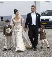 Nancy leeds, was born nonnie may stewart in cleveland, ohio. Danemark Prinzessin Heiratet Sich Zur Grafin Herab Menschen Faz