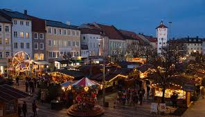 Seit ende des jahres 2018. Traunsteiner Christkindlmarkt Auf Dem Stadtplatz