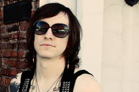 Against Me! Singer Laura Jane Grace to Solo Six-Date Acoustic Tour