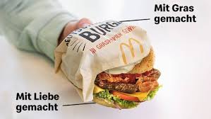 Hier twittert die unternehmenskommunikation von mcdonald's deutschland. Mcdonald S Packt Seine Burger In Graspapier W V