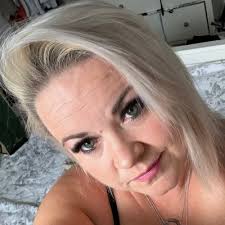 Rebecca Poppleton (@Beckypops83)