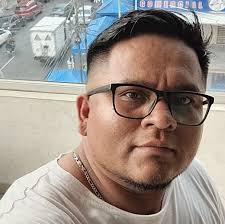 Información y Noticias added a...