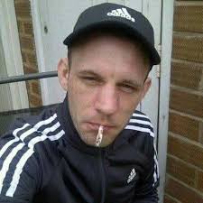 Paul handley Women beater. Likes young girls. BEAWARE.