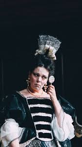 When your makeup plays a prank on you. 🤡, Yorgos Lanthimos' 'The  Favourite' received ten nominations at the 91st Oscars including a win for  Actress in a Leading Role for (Olivia Colman as Queen Anne).