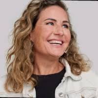 3300+ "Astrid Van" profiles