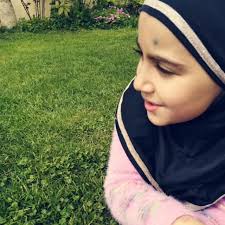 MNC , بعدد سنوات عمرك ، ازداد ربيع عمري وانصهرت في وجهي ملامحك يا اجمل ما  منحني الله واعظم ما قدمته لي الحياة . لتكن أعوامك القادمة ملأى بالربيع  والورد ونثرات الندى العطر. كل عام وانت بخير