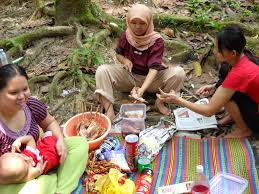 Selain dari tempat berkelah korang juga boleh menjejaki air terjun sungai lopo yang terletak jauh di pedalaman, airnya lebih sejuk dan segar. Berkelah Di Sungai Ulu Yam Selangor Jeffreyariffin S Blog