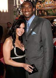 Forget Kim Kardashian Vanessa Bryant Wins Battle Of Nba Wife Bling Vanessa Bryant Kobe Bryant And Wife Kobe Bryant Black Mamba