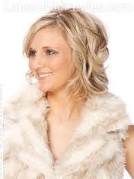 Lori Pires's Instagram, Twitter & Facebook