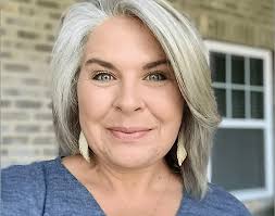 Dionne White: "Clarity Will Come and Serve You This Year!"