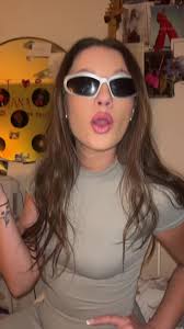 Hana<3 (@hana.freeman)