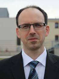 Referat-Patrick Hensel