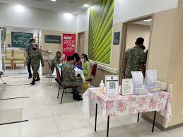 Kajian ini berbentuk keratan rentas dan tempoh kajian. Blood Bank Hospital Blood Bank Hospital Umum Sarawak