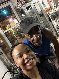 Esaw Hunter's Instagram, Twitter & Facebook