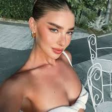 Tammy Hembrow Paparazzi