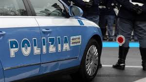 La gioielleria era già stata vittima di furto nel 2015. La Farmacista Di Via Roma A Cuneo Spaventati Dalla Rapina All Una Del Pomeriggio Cuneocronaca It