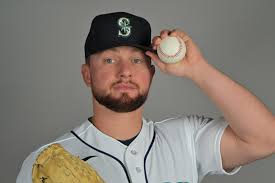 Seattle Mariners option right-handed pitcher to Triple-A - Community Post