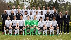 Moukoko Nueva Joya Del Futbol Aleman Convocado A La Mannschaft