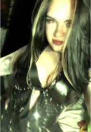 Understanding Grunge Aesthetics and Piercings