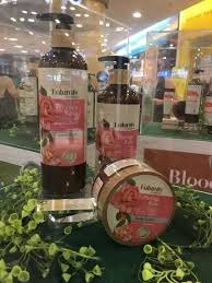 Minyak argan (argan oil) kerap dijuluki sebagai 'emas cair', mengingat khasiatnya yang begitu besar bagi tubuh, khususnya kulit. Naturals By Watsons Mendedahkan Rahsia Kecantikan Semulajadi Enchanted Life Begins
